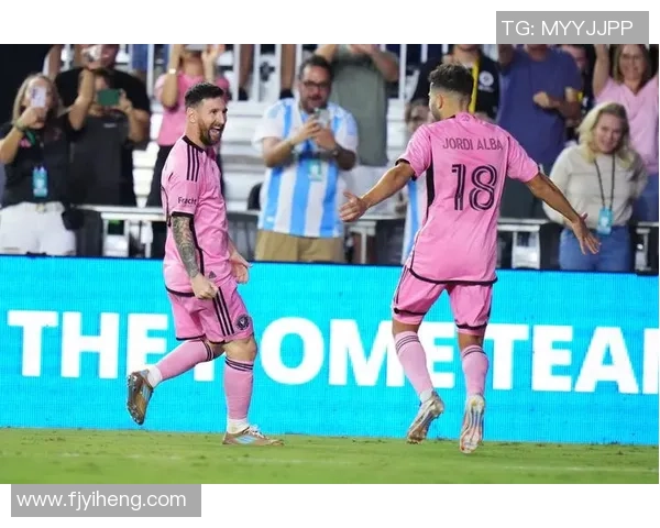 迈阿密足球队球星引领新时代足坛风潮助力球队崭新辉煌